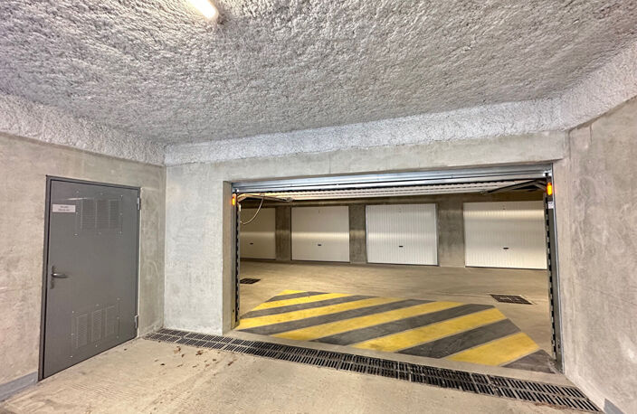 GARAGE COGNIN — photo 4