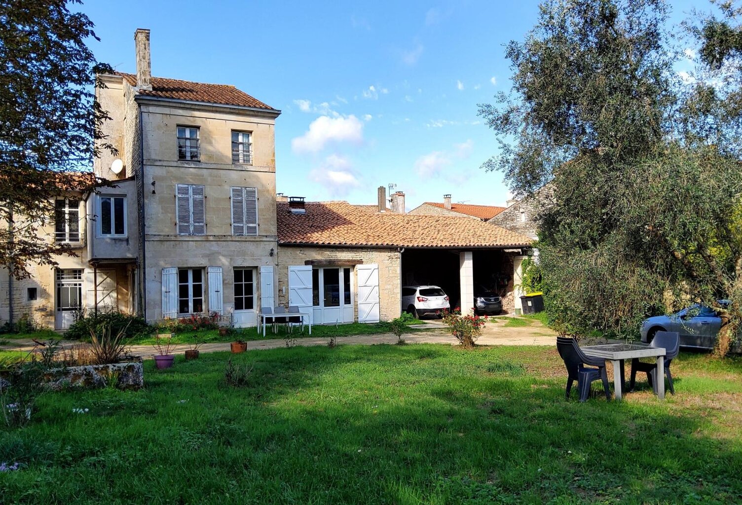 Jolie Maison de caractère Beauvoir sur Niort — photo 1