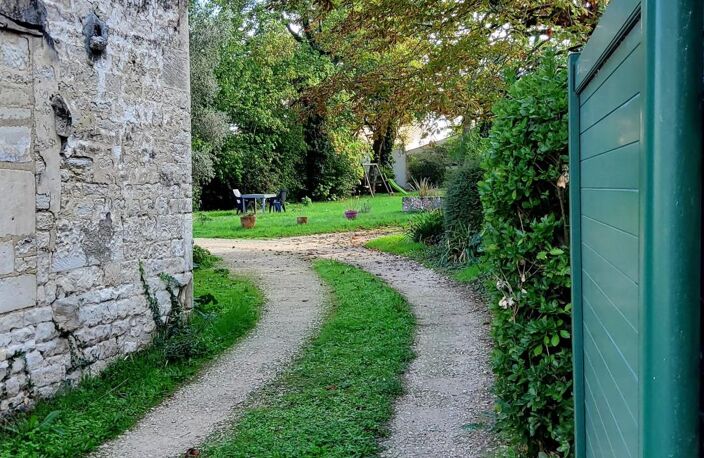 Jolie Maison de caractère Beauvoir sur Niort — photo 2