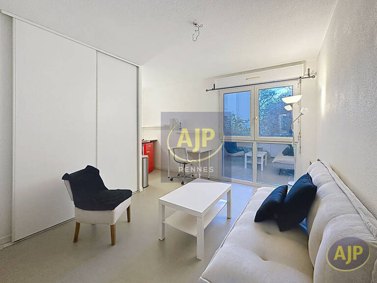 STUDIO meublé - BRUZ — photo 1