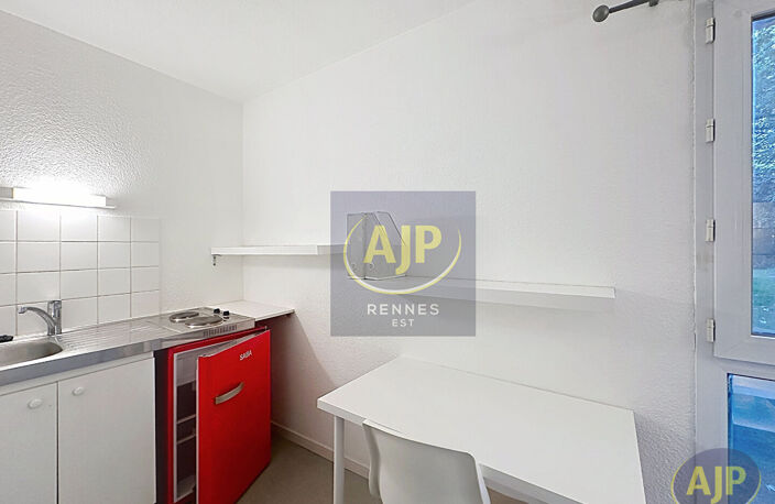 STUDIO meublé - BRUZ — photo 3