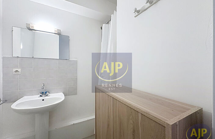 STUDIO meublé - BRUZ — photo 4