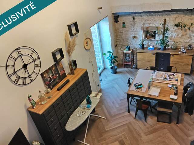 MAISON DE VILLAGE DE 300 MÈTRES CARRÉS SUR UN TERRAIN DE 650 MÈTRES CARRÉS UN TRÈS GRAND ESPACE À VIVRE 4 CHAMBRES 2 SALLES DE BAIN — photo du bien