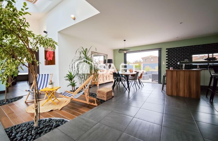 LA SÉGUINIÈRE  QUARTIER DE LA CHAPELIÈRE | UNE MAISON OÙ CONFORT, LUMIÈRE ET PERFORMANCE NE FONT QU'UN — photo 4