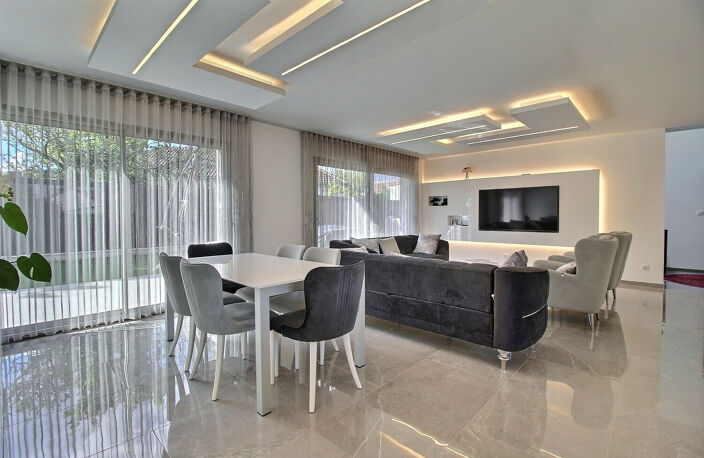 Maison d'architecte neuve 6 pièces à vendre à Ormes - Grand standing — photo 2