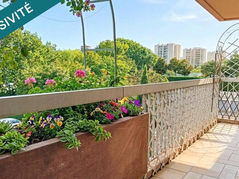 grand T3 avec parking et grand balcon + cellier — photo 1