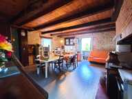 Maison de village avec studio, terrasse et extérieur — photo 2