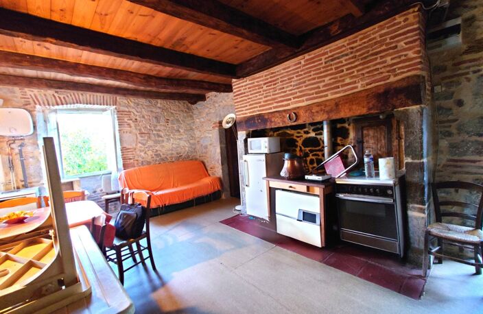 Maison de village avec studio, terrasse et extérieur — photo 3