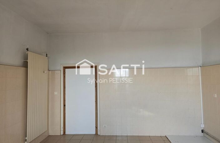 Maison ancienne de 242 m² avec jardin, grenier aménageable et garage de 250 m² — photo 4