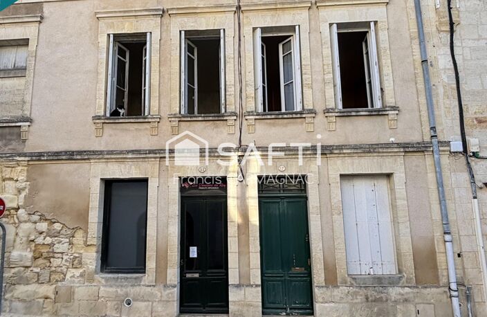 Ensemble mixte Commerce & Habitation avec vue sur la Tour du Roy — photo 2