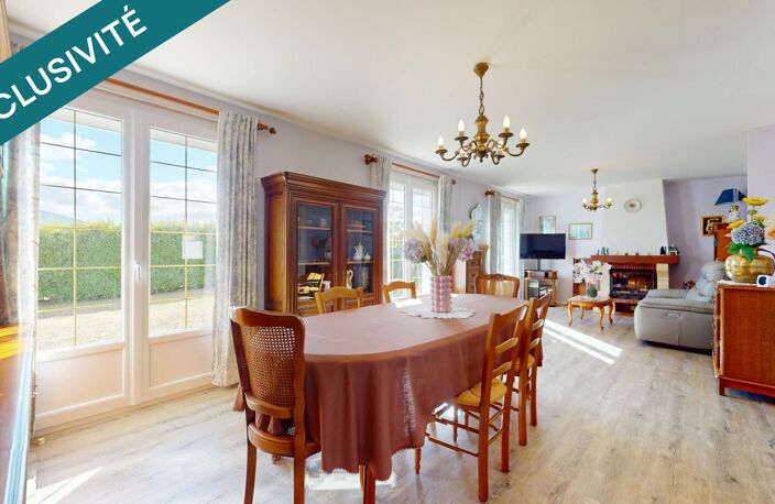 Maison avec vie de plain-pied, jardin clos de 1 102 m², à quelques pas du bourg. — photo 4
