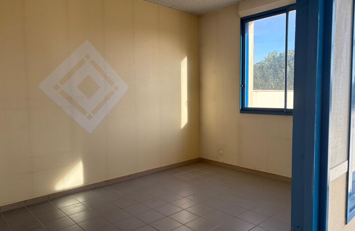 Local commercial et bureaux en parfait etat — photo 4