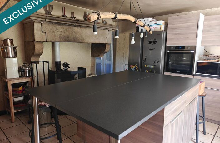 Maison 116 M2  , terrain 1860 M2 , 3 chambres , 4 pieces , de nombreuses dépendances ideale pour passionnés de cheveaux , artisans — photo 2