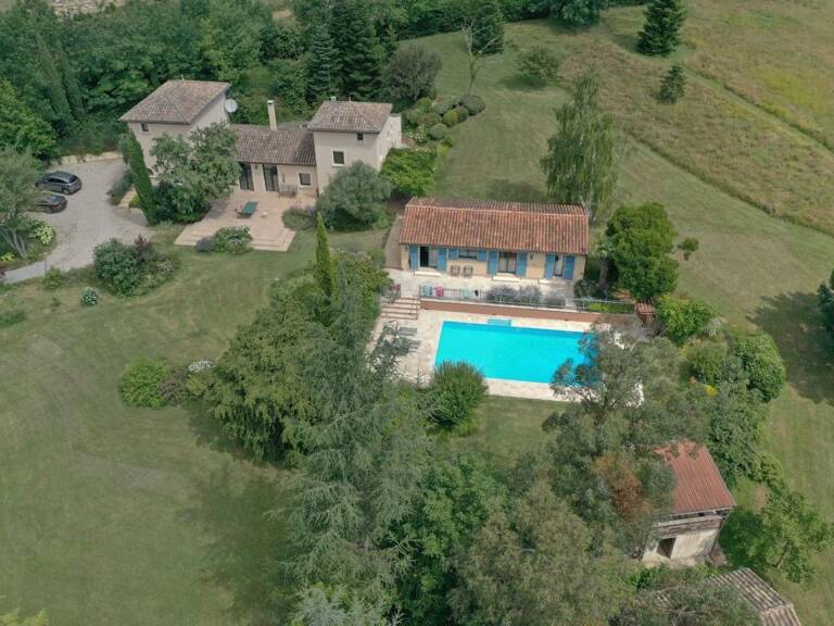 Propriété 2 maisons sur 1,4 Ha avec piscine — photo 1