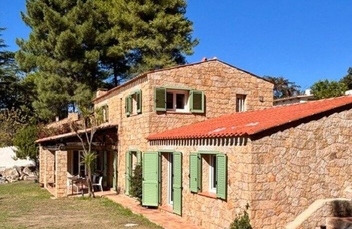 SARTÈNE  AUTHENTIQUE VILLA ESPRIT BERGERIE SUR UN BEAU TERRAIN DE 2360M2 - CALME ABSOLU — photo 2