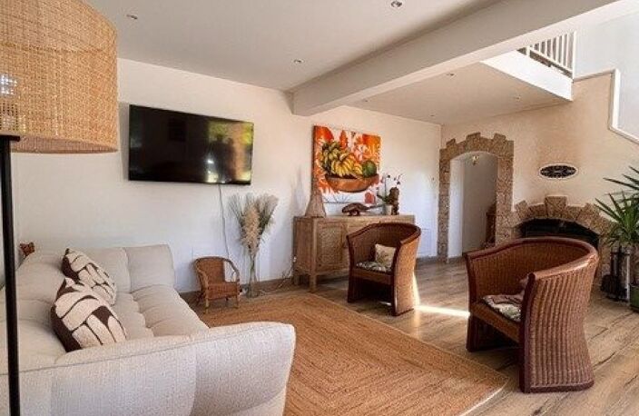 SARTÈNE  AUTHENTIQUE VILLA ESPRIT BERGERIE SUR UN BEAU TERRAIN DE 2360M2 - CALME ABSOLU — photo 5