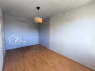 Appartement lumineux une chambre, cave , emplacement parking — photo 3