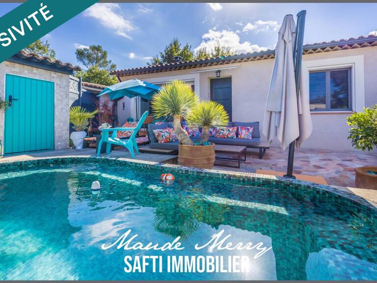 Villa de plain-pied - 2 chambres et 2 salles d'eau - garage - piscine - terrain de 273 m2 - forage et eau de ville - tout à l'égout - aucun travaux à prévoir — photo 1