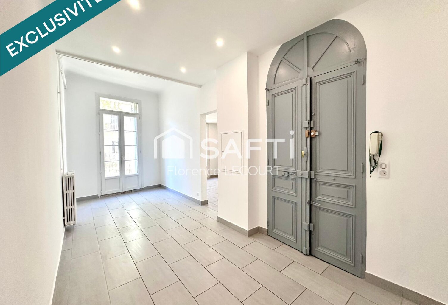TRES BEL APPARTEMENT HAUSMANNIEN — photo 1