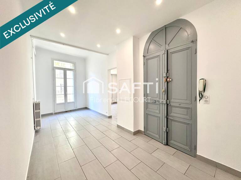 TRES BEL APPARTEMENT HAUSMANNIEN — photo 1
