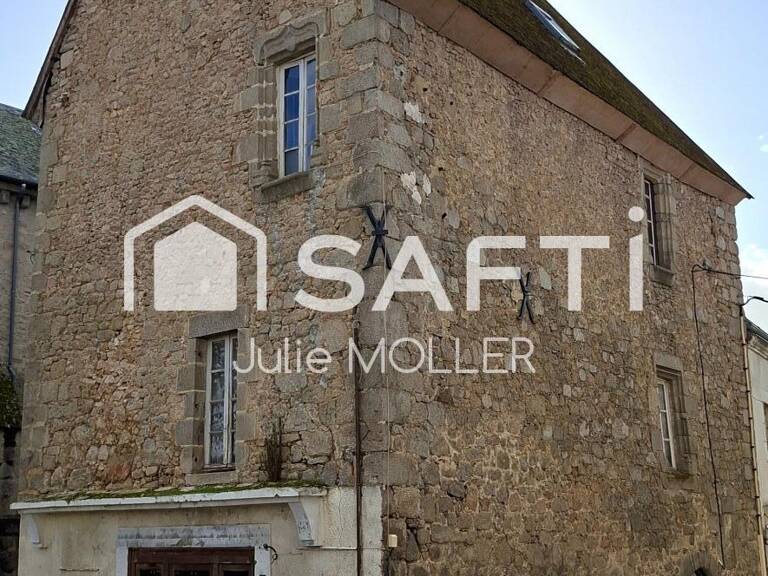 Immeuble à fort potentiel au cœur de Saint-Vaury — photo 1