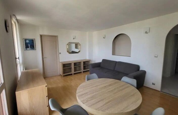 Appartement lumineux avec Balcon — photo 3
