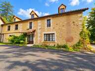 Un ensemble immobilier atypique de 412 m² — photo 2