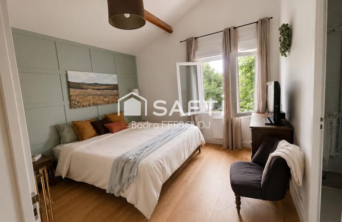 Maison de caractère avec double entrée et sous-sol aménagé. — photo 5