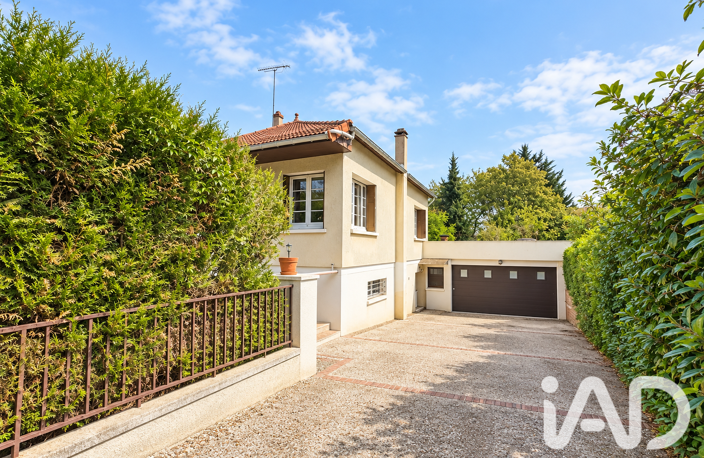 Vente Maison/villa 9 pièces — photo 2
