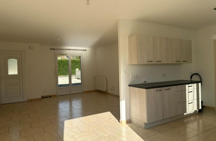 Pavillon 84 m², 4 pièces, 3 chambres, garage, terrain. — photo 5