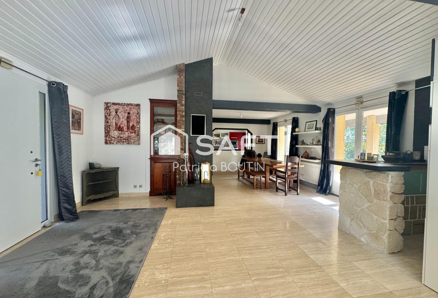 BEAU PAVILLON DE 4 CHAMBRES ET STUDIO ATTENANT + JARDIN PISCINE ET GARAGE — photo 1