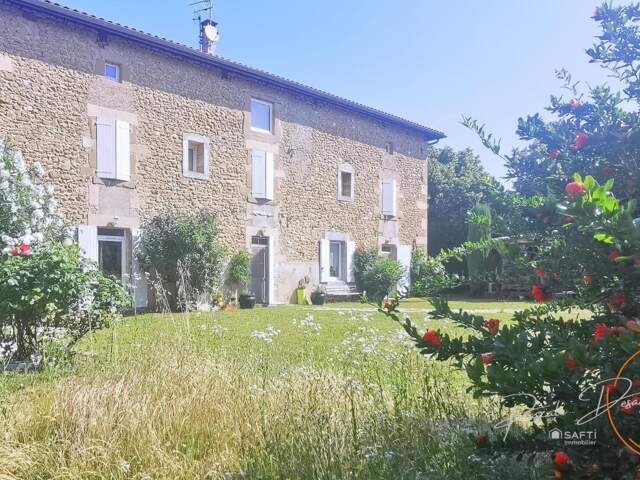 Propriété de charme - parc arboré de 5130 m² — photo du bien