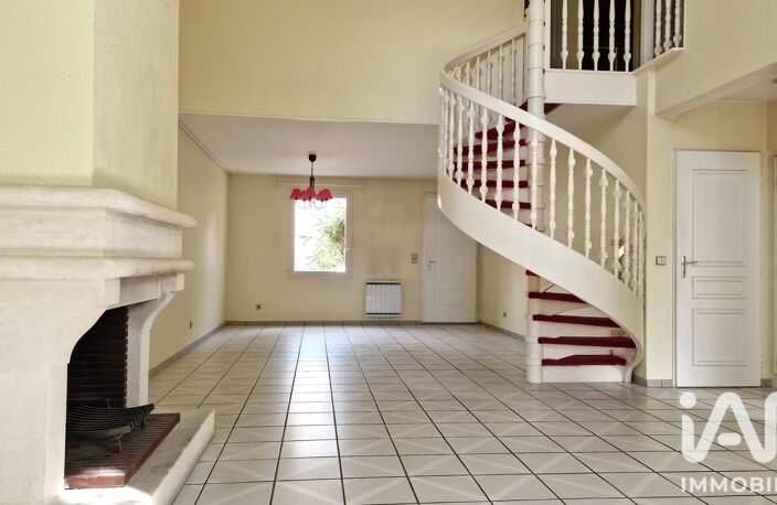 Vente Maison traditionnelle 7 pièces — photo 2