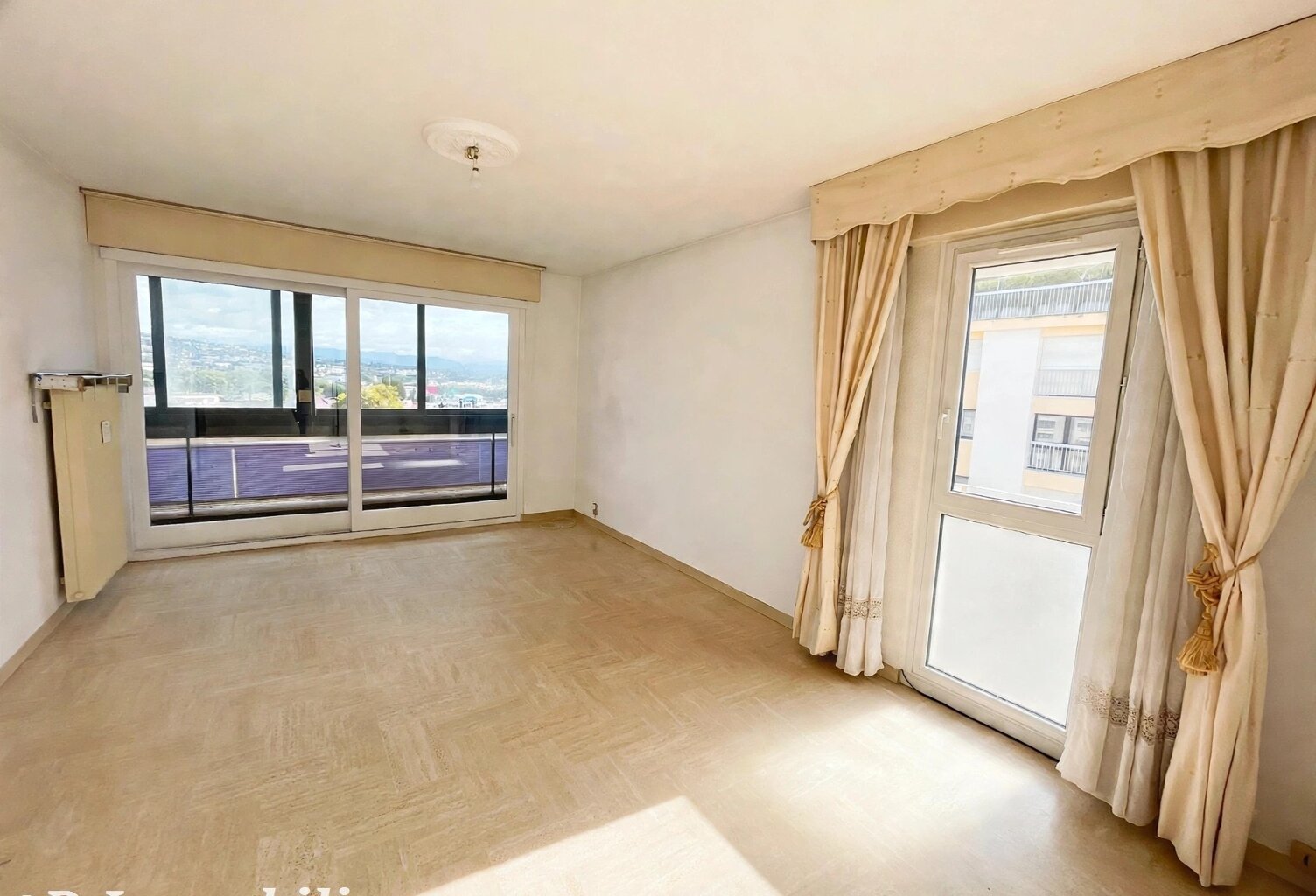 vente appartement - 4 pièce(s) — photo 1