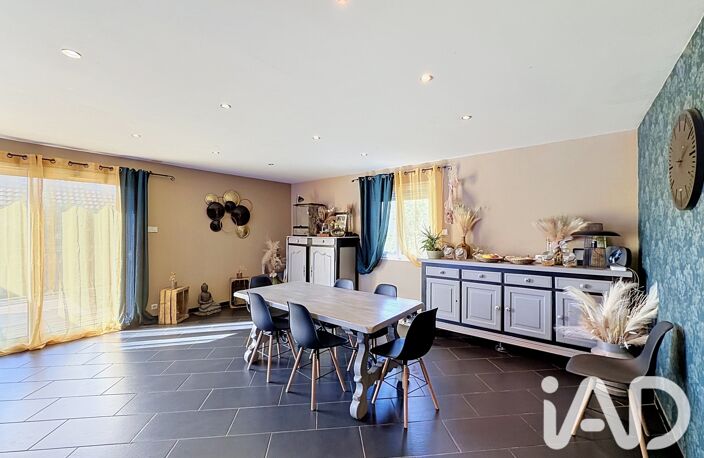 Vente Maison/villa 7 pièces — photo 2