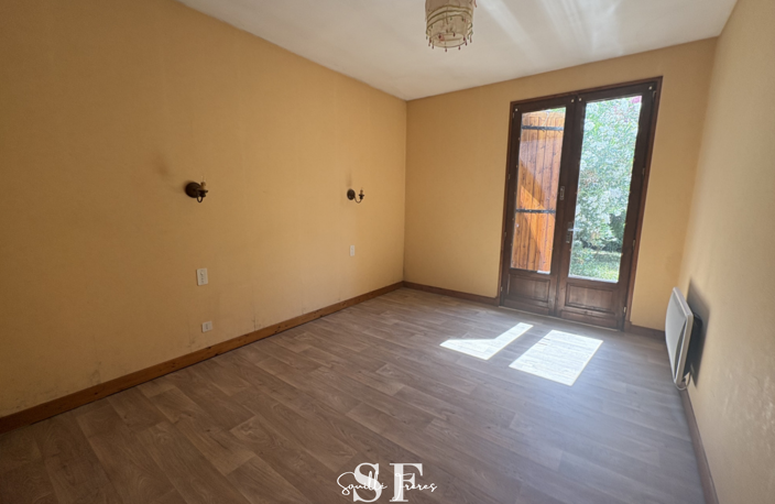ROQUEFORT - MAISON AVEC JARDIN ET GARAGE - 131,26 m2 — photo 4