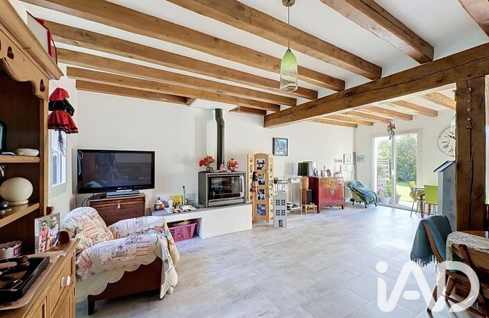 Vente Maison/villa 7 pièces — photo 2