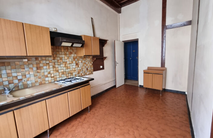VENTE LYON 69001 - CANUT DE TYPE T3 DE 64M2 A POTENTIEL A 3MN A PIED  PLACE CROIX ROUSSE — photo 3