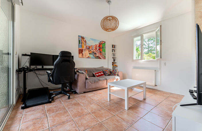 LOCATION MEUBLEE - Maison plain pied de 63,5m2 à La-Tour-De-Salvagny. — photo 5