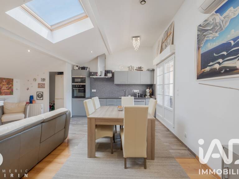 Vente Immeuble 379 m&sup2; — photo 1