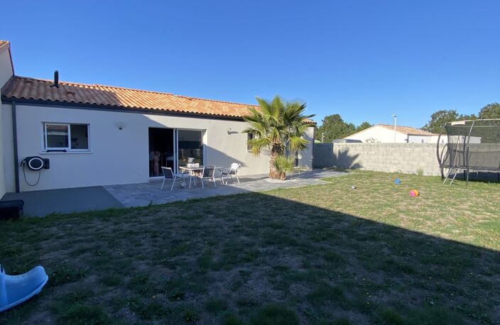 Vente Maison/villa 4 pièces — photo 2