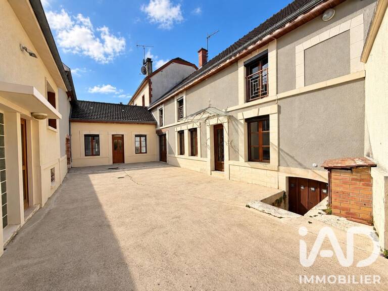 Vente Immeuble 246 m&sup2; — photo 1