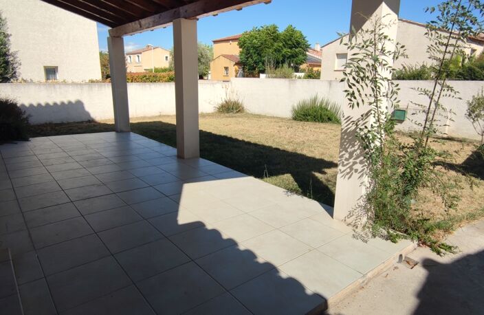 Location Maison traditionnelle 4 pièces — photo 2