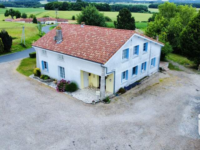 Vente Maison/villa 9 pièces — photo du bien