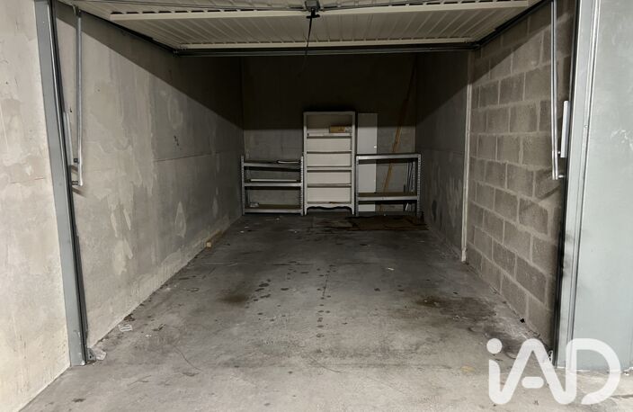 Vente Garage 14 m&sup2; — photo 2