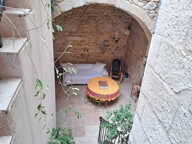 A VENDRE- CHARMANTE MAISON DE VILLE AVEC GARAGE ET JOLI PATIO -SOMMIERES — photo 2