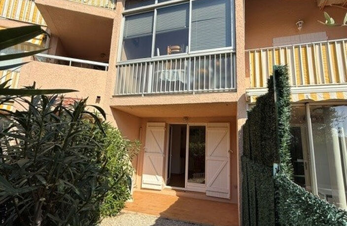 LA LONDE - STUDIO de 19.75 m2 en REZ-DE-JARDIN — photo 3