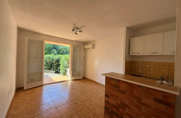 LA LONDE - STUDIO de 19.75 m2 en REZ-DE-JARDIN — photo 4