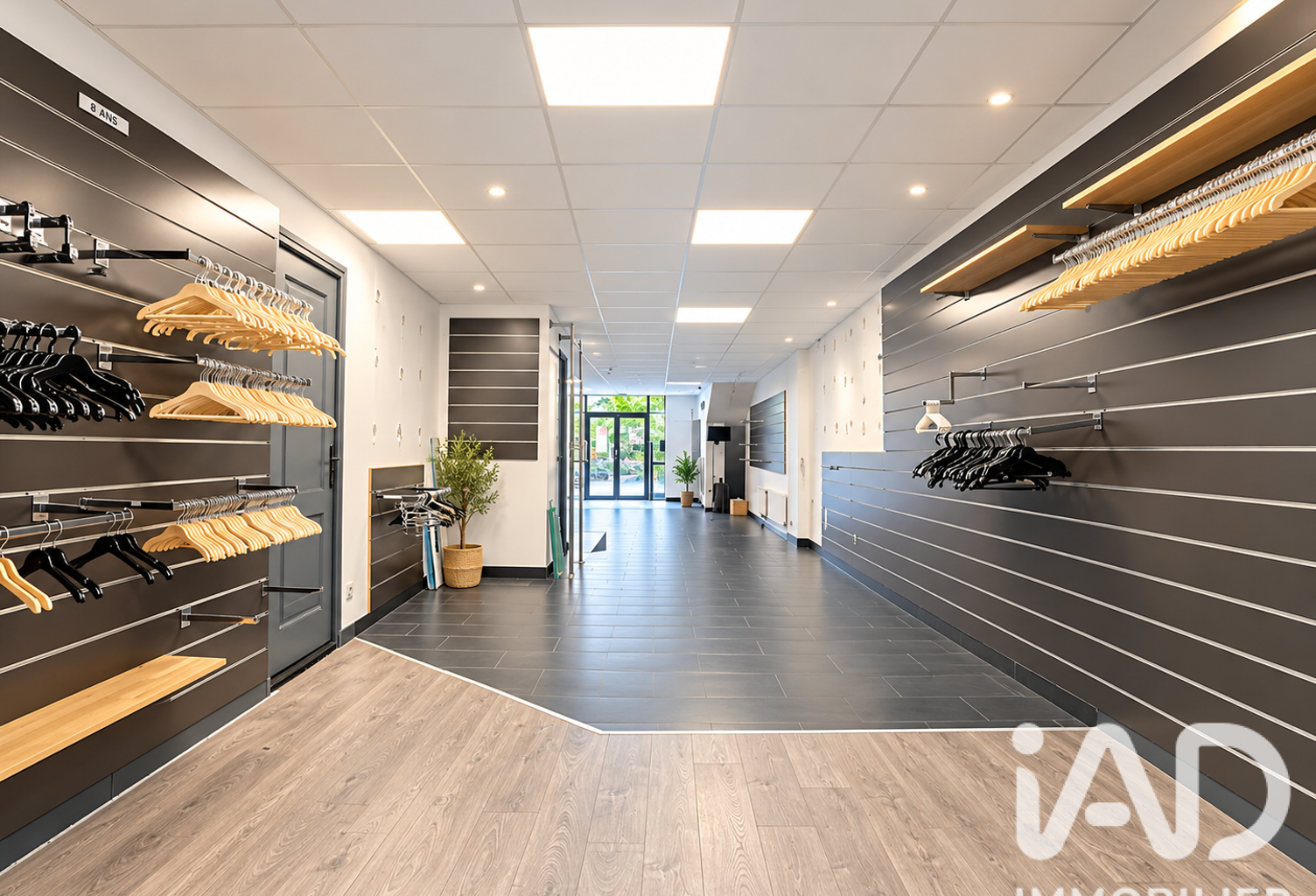 Vente Boutique/Local commercial 94 m&sup2; — photo 1