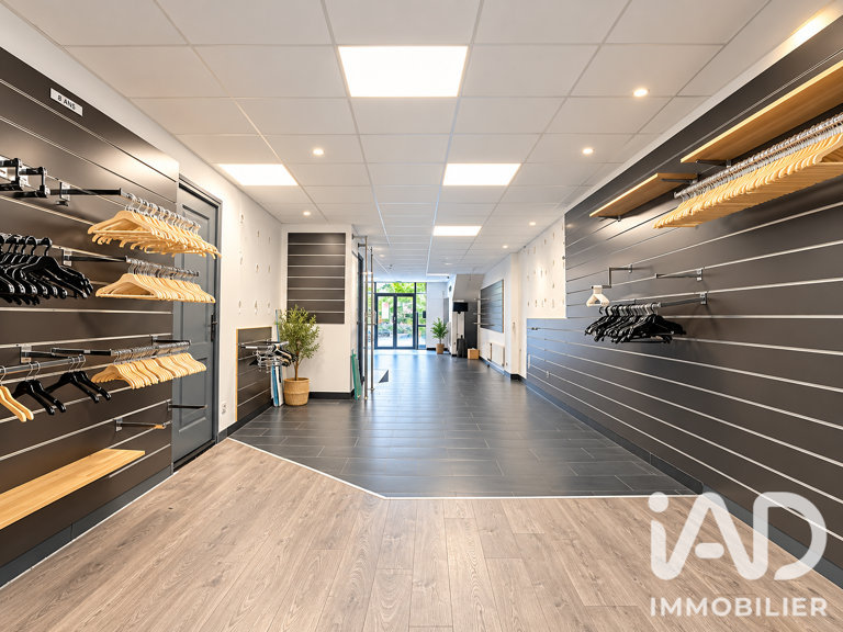 Vente Boutique/Local commercial 94 m&sup2; — photo 1